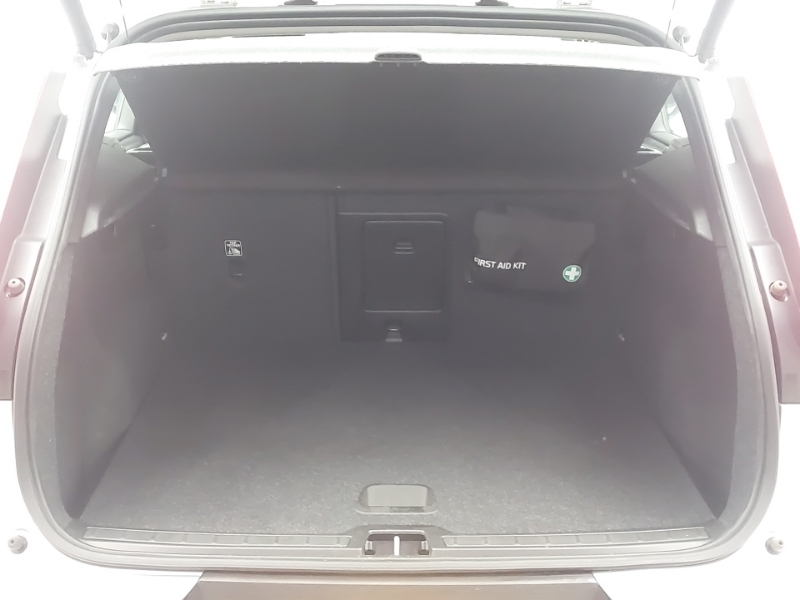 Volvo XC40 T5 Awd First Edition White #17