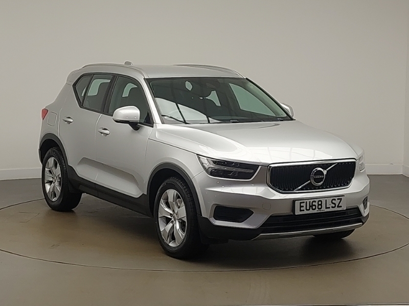Volvo XC40 2.0 T4 Momentum Awd Geartronic Silver