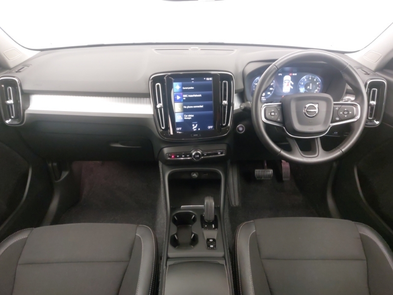 Volvo XC40 2.0 T4 Momentum Awd Geartronic Silver #3