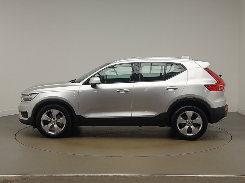 Volvo XC40 2.0 T4 Momentum Awd Geartronic Silver #4