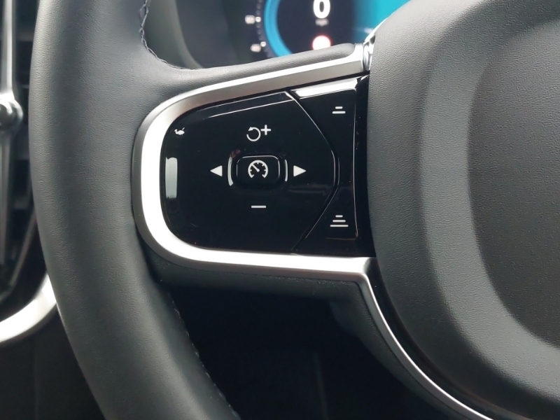 Volvo V60 Plus Blue #13