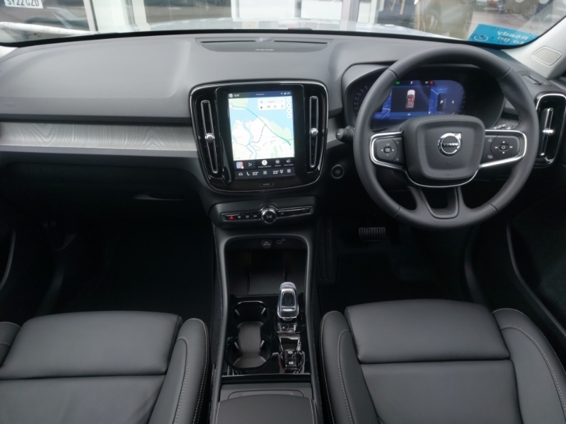 Volvo XC40 2.0 B4p Ultra Dark Grey #3