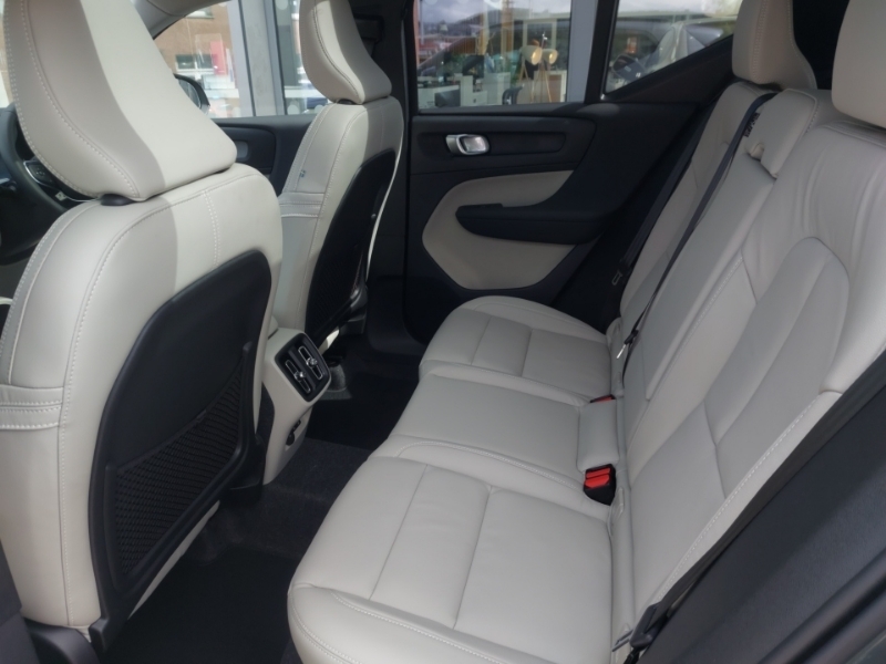 Volvo XC40 2.0 B4p Ultra Dark Green #6