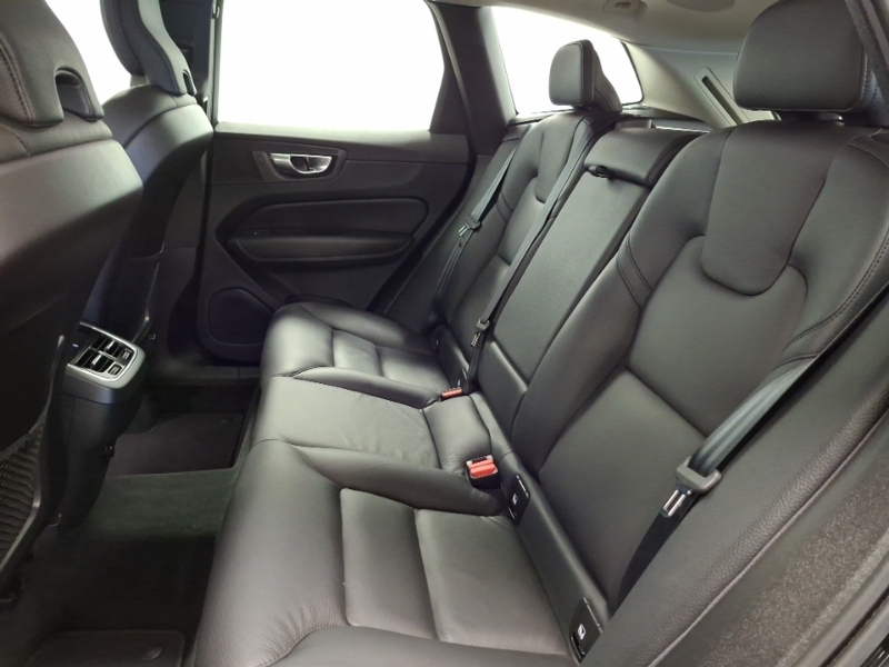 Volvo XC60 2.0 B4d Plus Dark Awd Geartronic Grey #6
