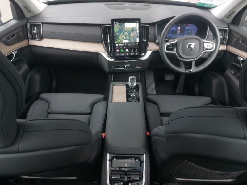 Volvo XC90 2.0 B5p Plus Dark Awd Geartronic Gold #3