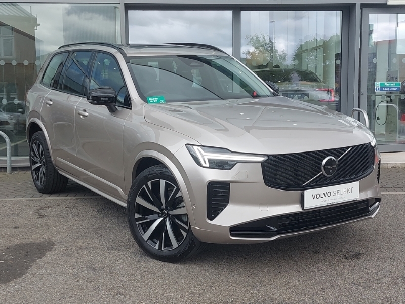 Volvo XC90 2.0 B5p Plus Dark Awd Geartronic Gold