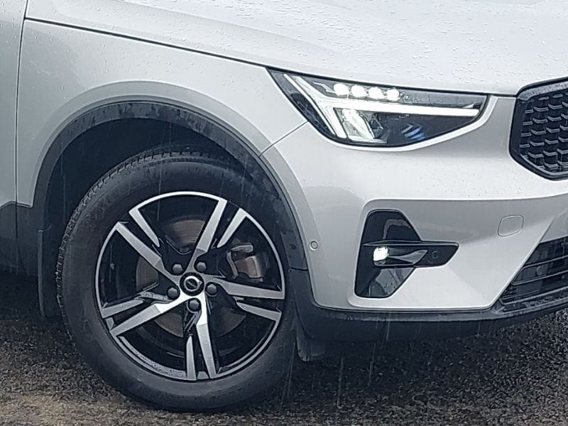 Volvo XC40 Ultimate Blue #20