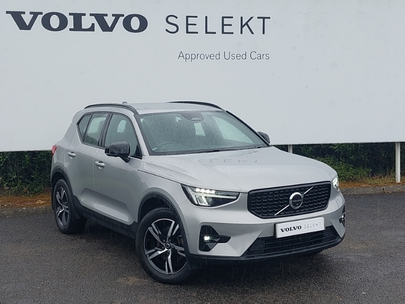 Volvo XC40 2.0 B3p Plus Dark Silver