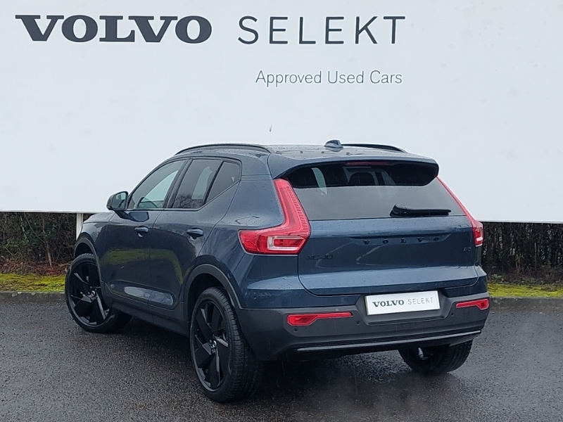 Volvo XC40 2.0 B3p Plus Black Edition Blue #2