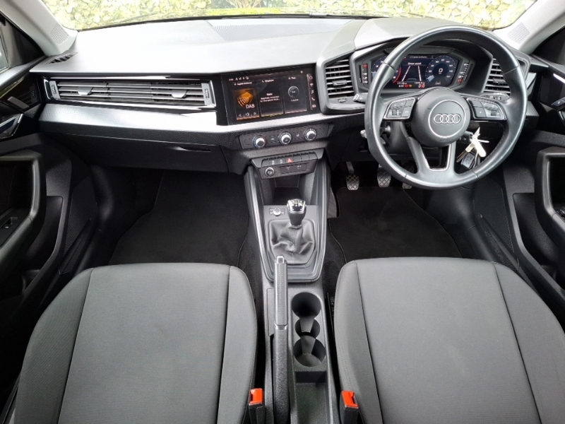 Audi A1 25 Tfsi Technik Black #3