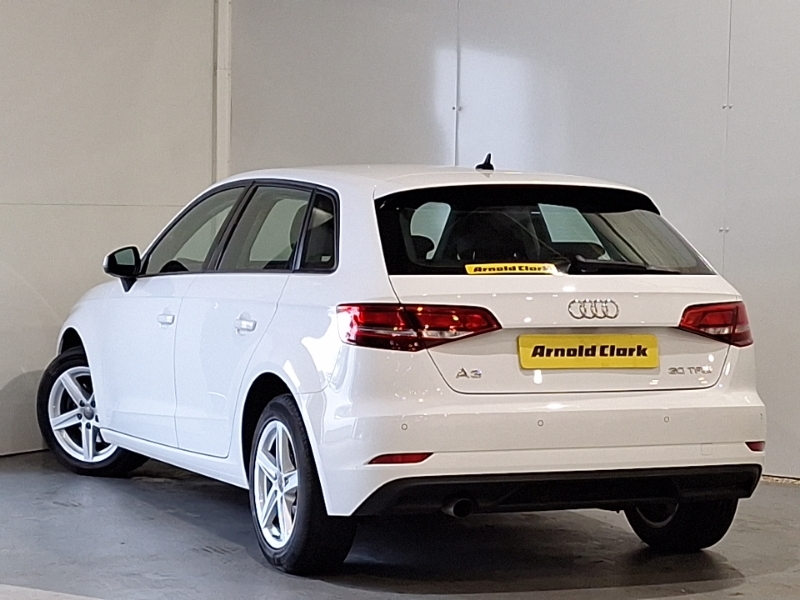 Audi A3 30 Tfsi 116 Se Technik SM68AJV White #2
