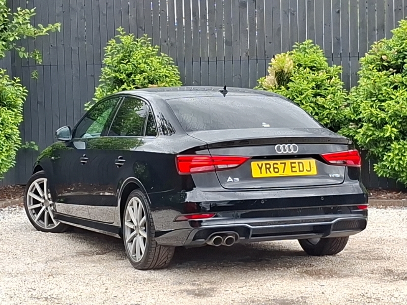 Audi A3 1.5 Tfsi Black Edition S Tronic Black #2