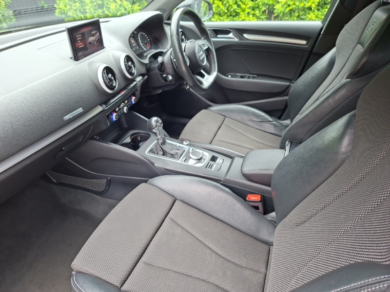 Audi A3 1.5 Tfsi Black Edition S Tronic Black #5