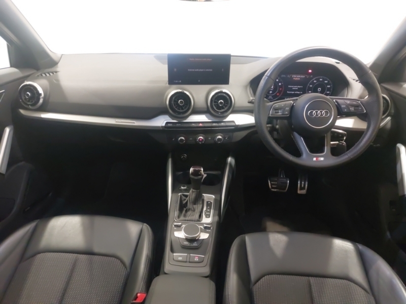 Audi Q2 35 Tfsi S Line S Tronic Black #3