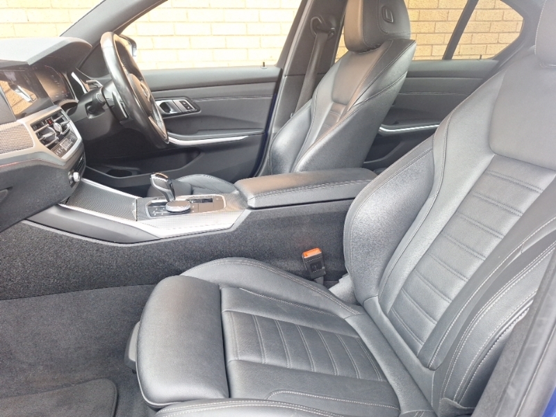 BMW 3 Series 320D Xdrive M Sport Step YH20FTZ Blue #5