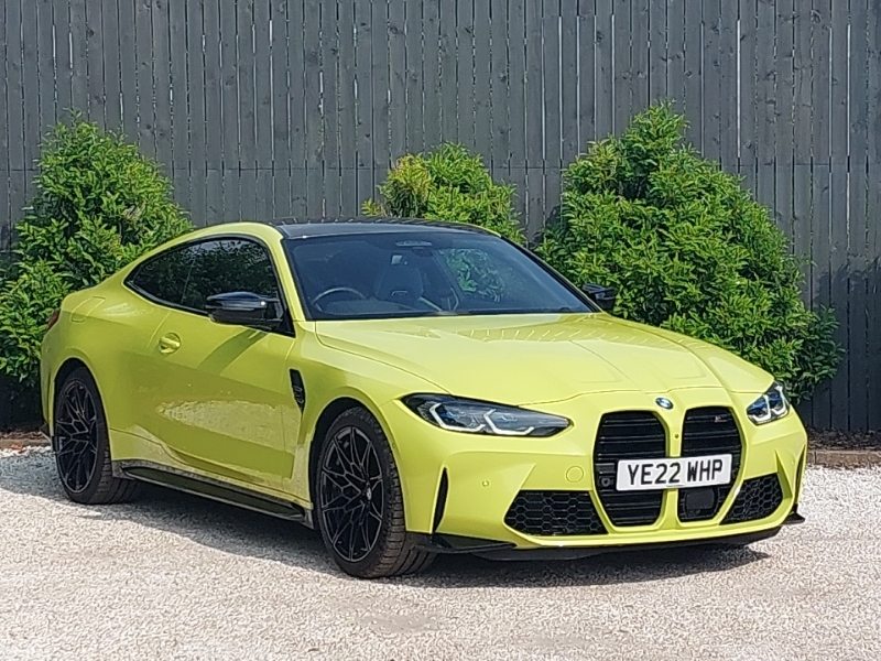 BMW M4 M4 Competition Step Yellow