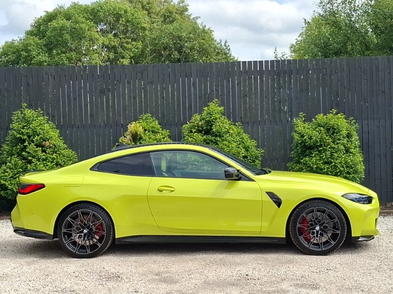 BMW M4 M4 Competition Step Yellow #3
