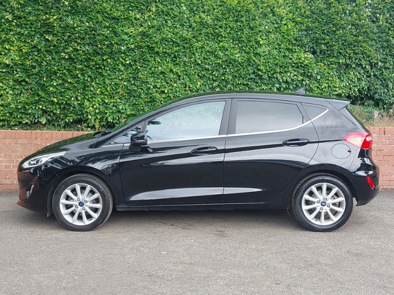 Ford Fiesta 1.0 Ecoboost 125 Titanium NK70RLO Black #4