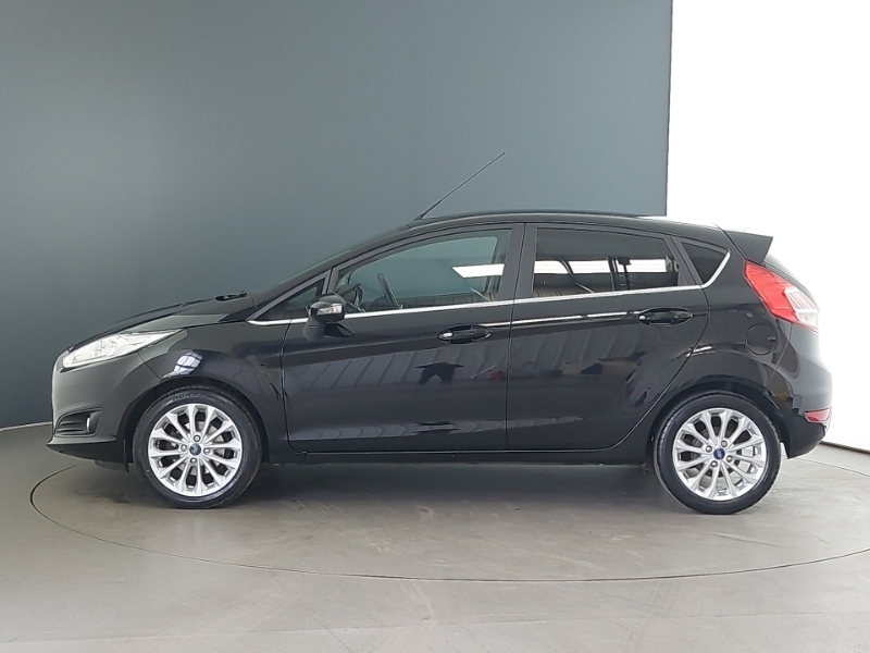 Ford Fiesta 1.5 Tdci Titanium X SA17EPN Black #4