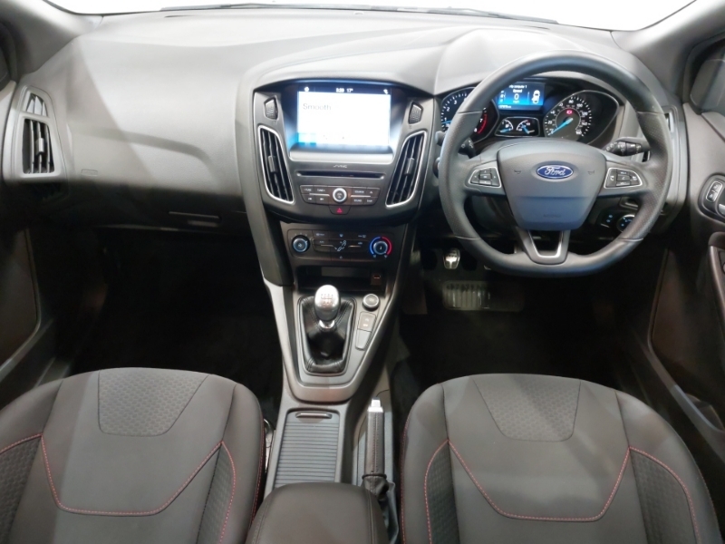 Ford Focus 1.0 Ecoboost 140 St-line Navigation White #3