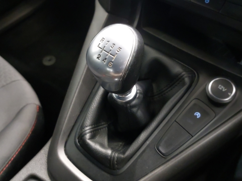 Ford Focus Focus St-line Tdci Blue #14