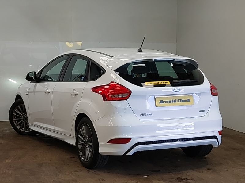 Ford Focus 1.0 Ecoboost 140 St-line Navigation White #2