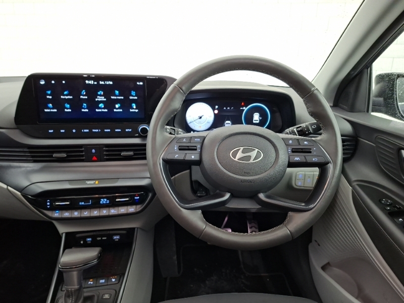Hyundai Bayon Ultimate White #8