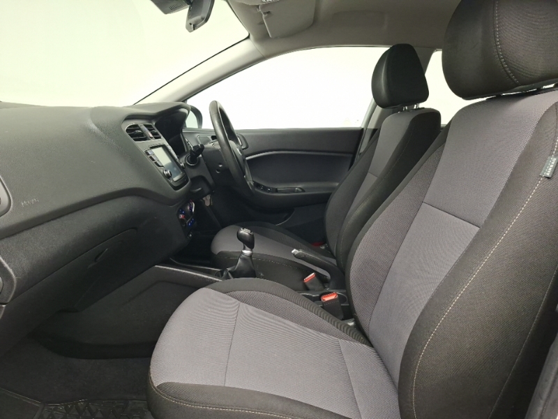 Hyundai I20 1.2 Mpi Se EN68YEE White #5