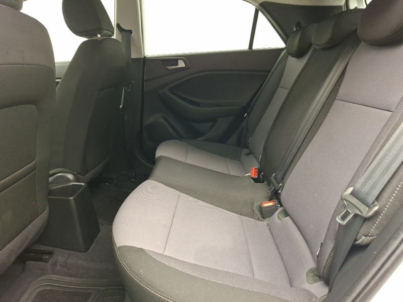Hyundai I20 1.2 Mpi Se EN68YEE White #6