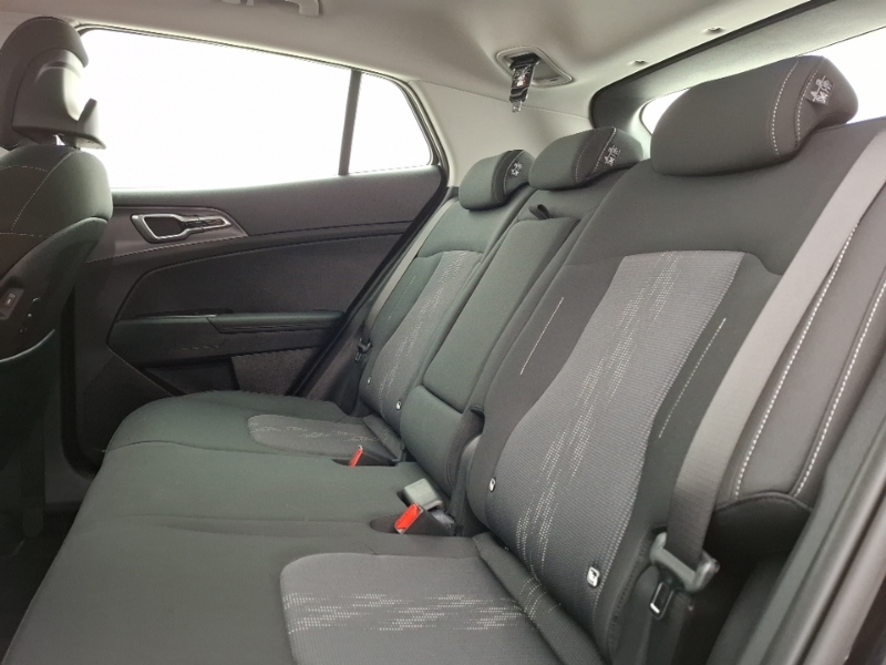 Kia Sportage 1.6T Gdi Hev Pure Black #6