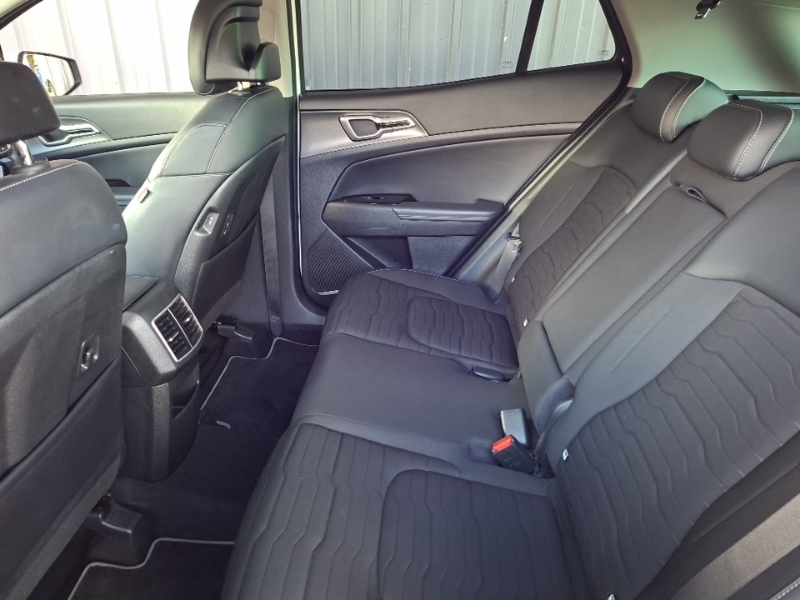 Kia Sportage 1.6 Crdi 134 48V Isg 4 Dct Awd White #6