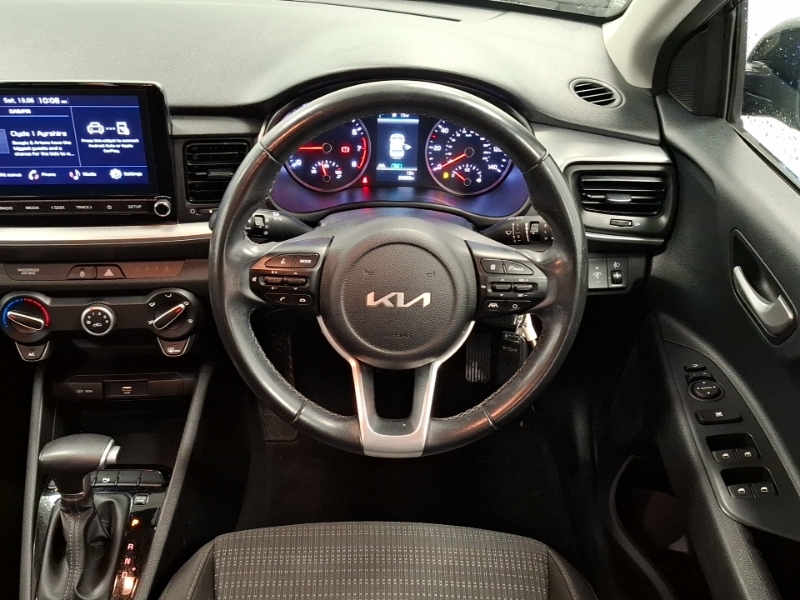 Kia Stonic  Red #8