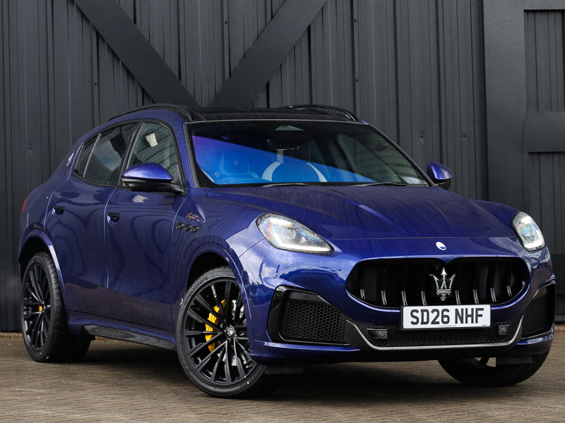 Maserati Grecale V6 Trofeo Blue