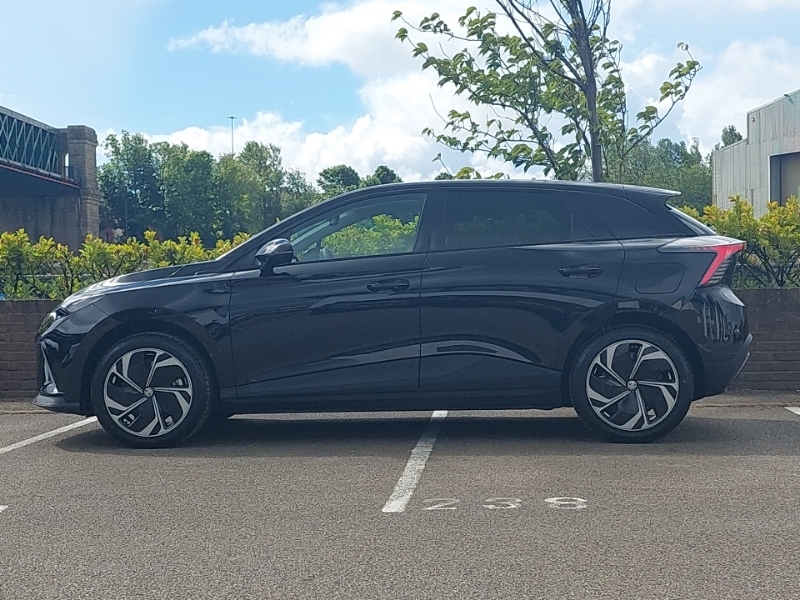 MG MG4 170Kw Premium Long Range 64Kwh Black #4