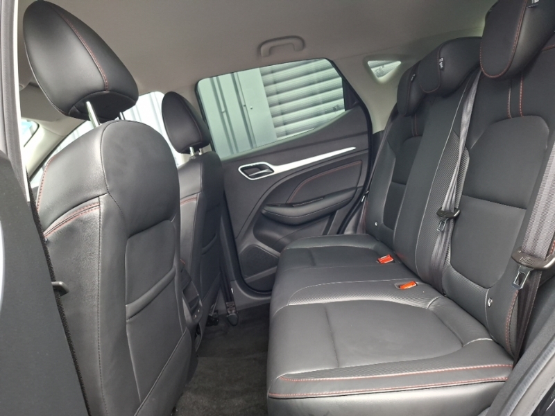 MG ZS 1.5 Vti-tech Exclusive Black #6