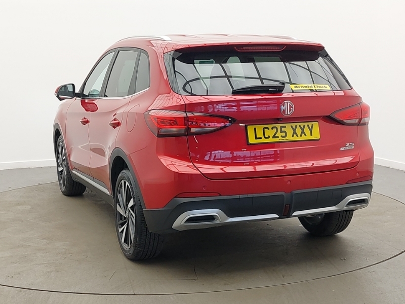 MG ZS 1.5 Hybrid Trophy Red #2