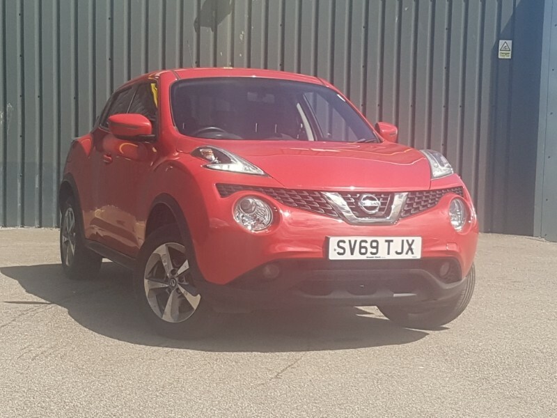 Nissan Juke 1.6 112 Acenta Red
