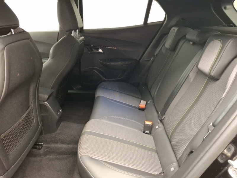 Peugeot 2008 1.2 Puretech 130 Gt Black #6