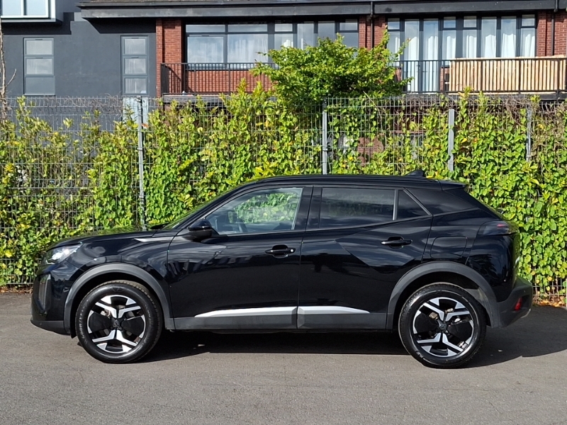 Peugeot 2008 1.2 Puretech 130 Allure Black #4