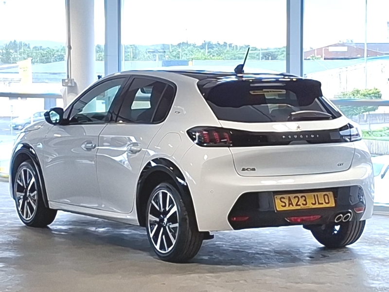 Peugeot 208 1.2 Puretech 130 Gt Eat8 White #2