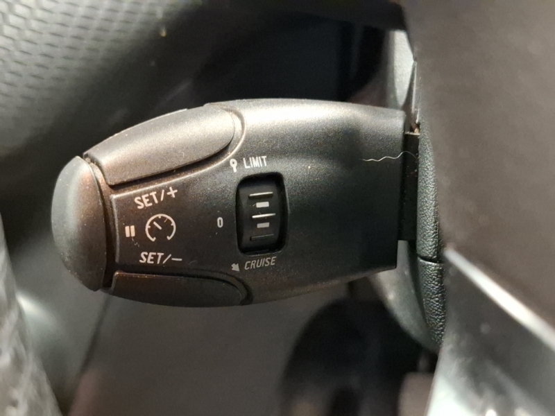 Peugeot 208 Active Grey #15