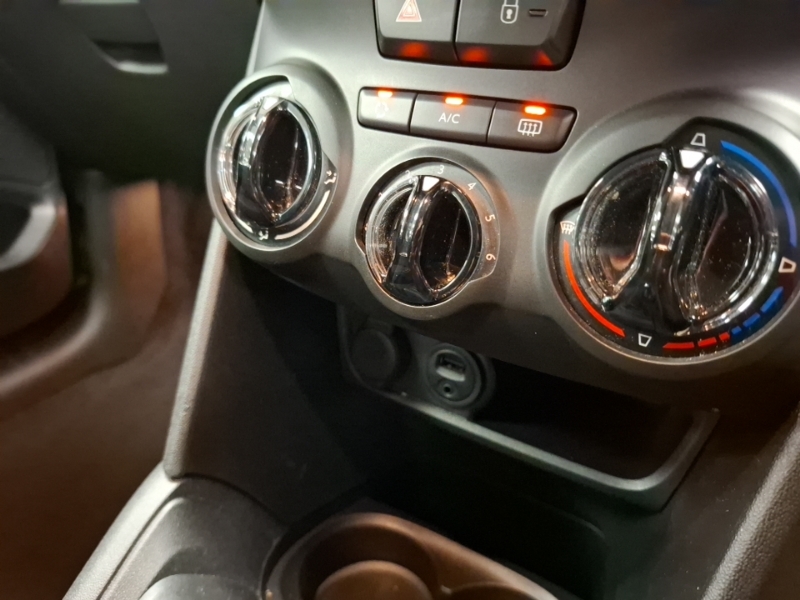 Peugeot 208 Active Grey #16