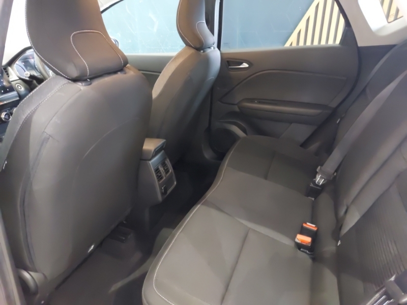 Renault Captur 1.0 Tce 100 Iconic Black #6