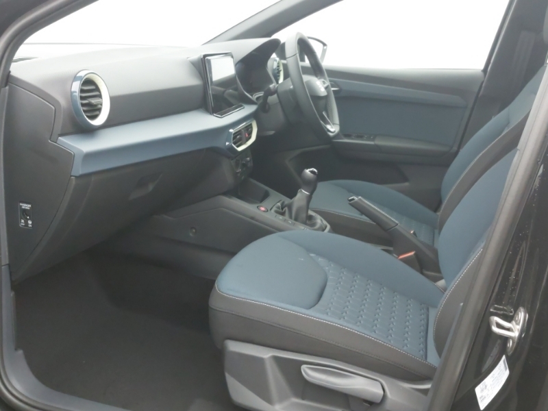 Seat Ibiza 1.0 Tsi 95 Se Technology Black #5