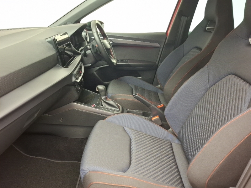 Seat Arona 1.0 Tsi 115 Fr Black Edition Dsg Red #5