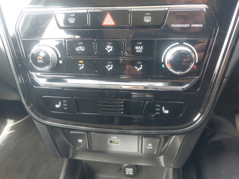 SsangYong Tivoli Ultimate Nav Red #17