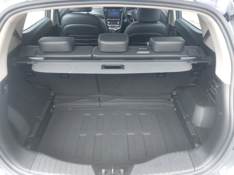 SsangYong Tivoli Ultimate Nav Red #19