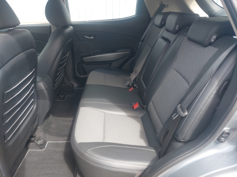 SsangYong Tivoli Ultimate Nav Red #7