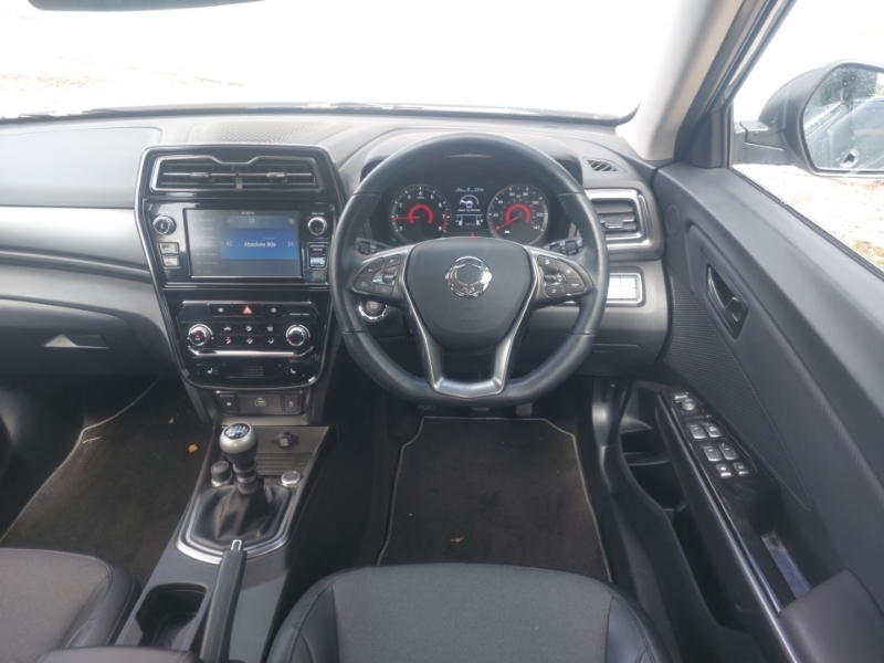 SsangYong Tivoli Ultimate Nav Red #9