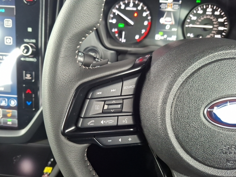 Subaru Forester 2.0I E-boxer Touring Lineartronic - 2025 75 #13